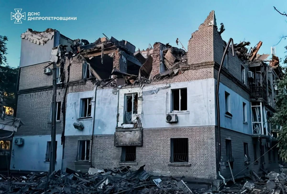 У Дніпрі внаслідок російського удару вже 11 загиблих, серед них – двоє дітей
