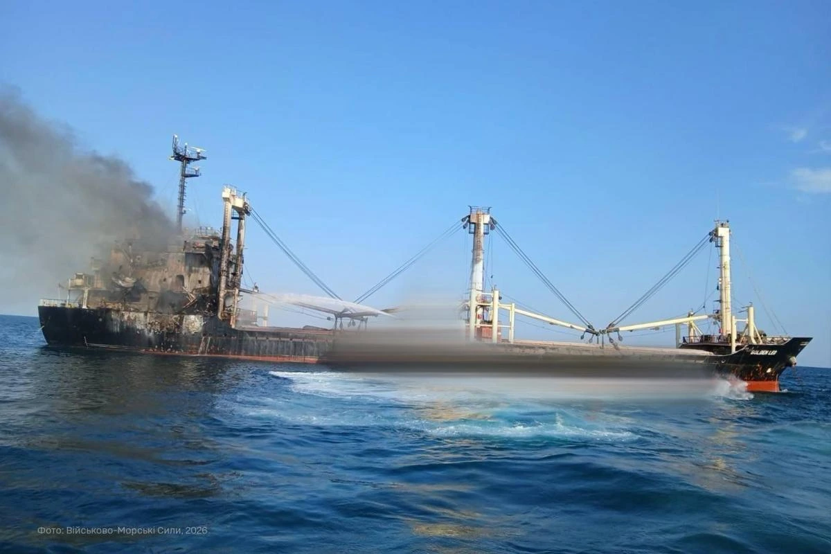 РФ намагається заблокувати Чорне море, але до Одеси щоденно заходять кораблі, - Зеленський
